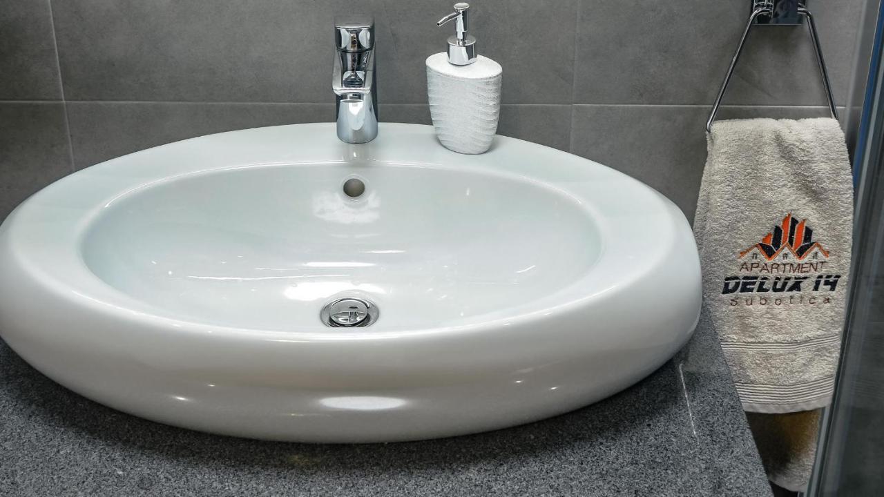 Apartment Delux 14 Суботица Экстерьер фото