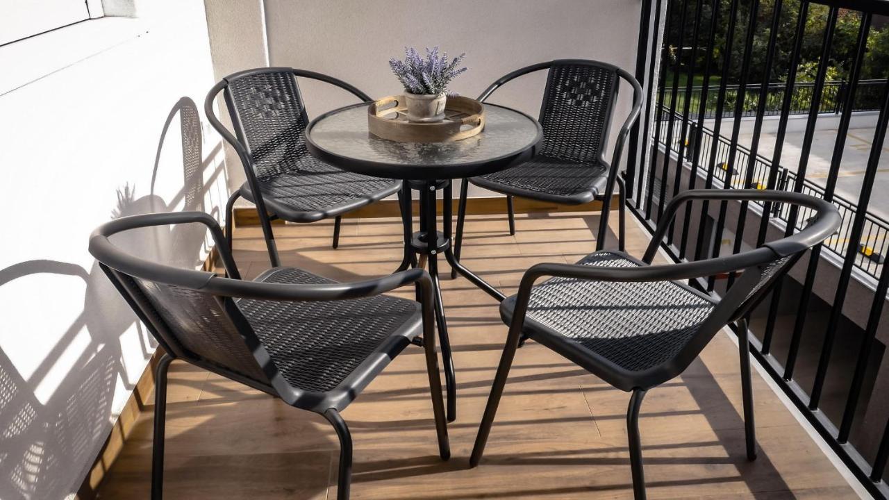 Apartment Delux 14 Суботица Экстерьер фото