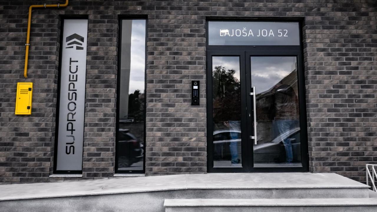 Apartment Delux 14 Суботица Экстерьер фото